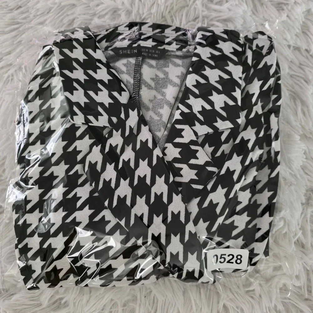 SHEIN Womens Black White Houndstooth Cropped DoubleBreasted Blazer Jacket Medium